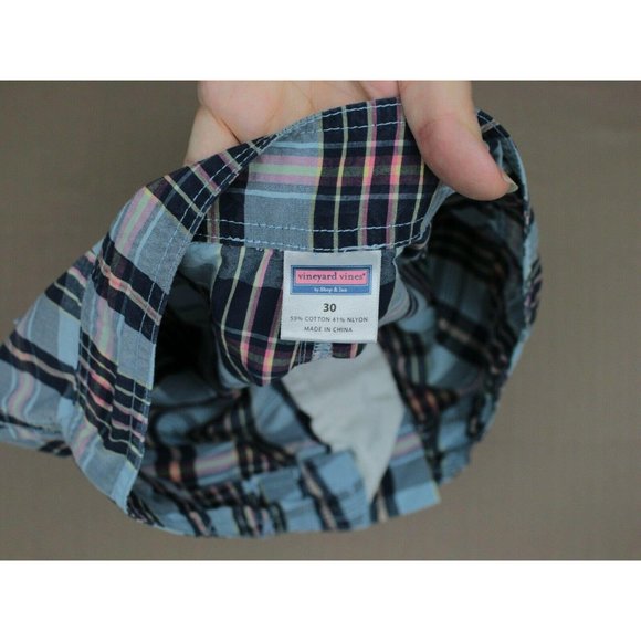 Vineyard Vines Board Shorts Size 30 - Picture 7 of 8
